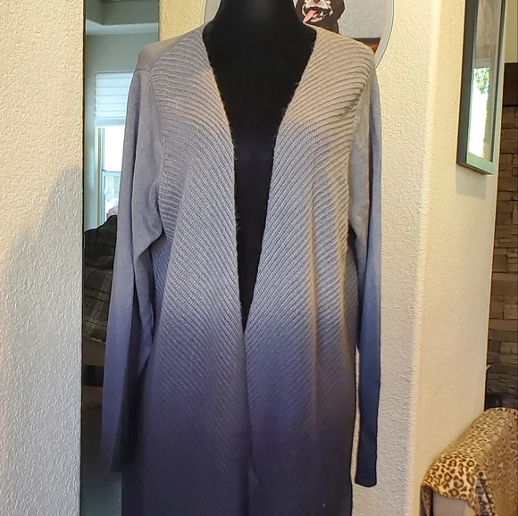 Gray and black ombre cardigan - Picture 1 of 12